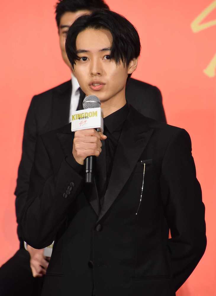 映画「キングダム」主演は山崎賢人「死ぬ気で挑んだ」　吉沢亮、長澤まさみら出演、来年４月公開