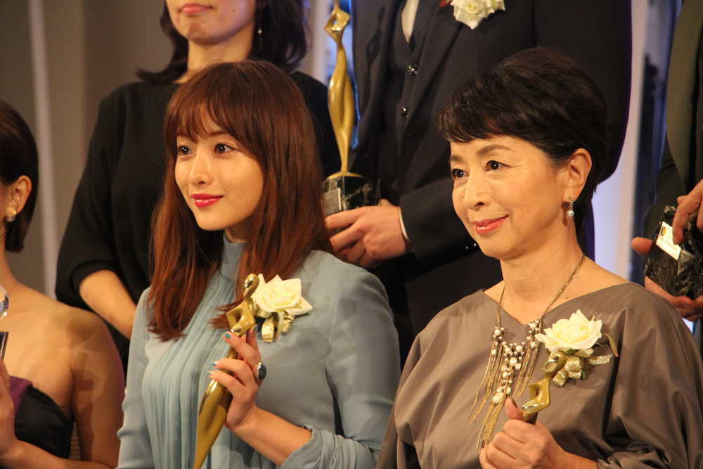 阿川佐和子さん　女優で初受賞「なんか間違ったんじゃないか」
