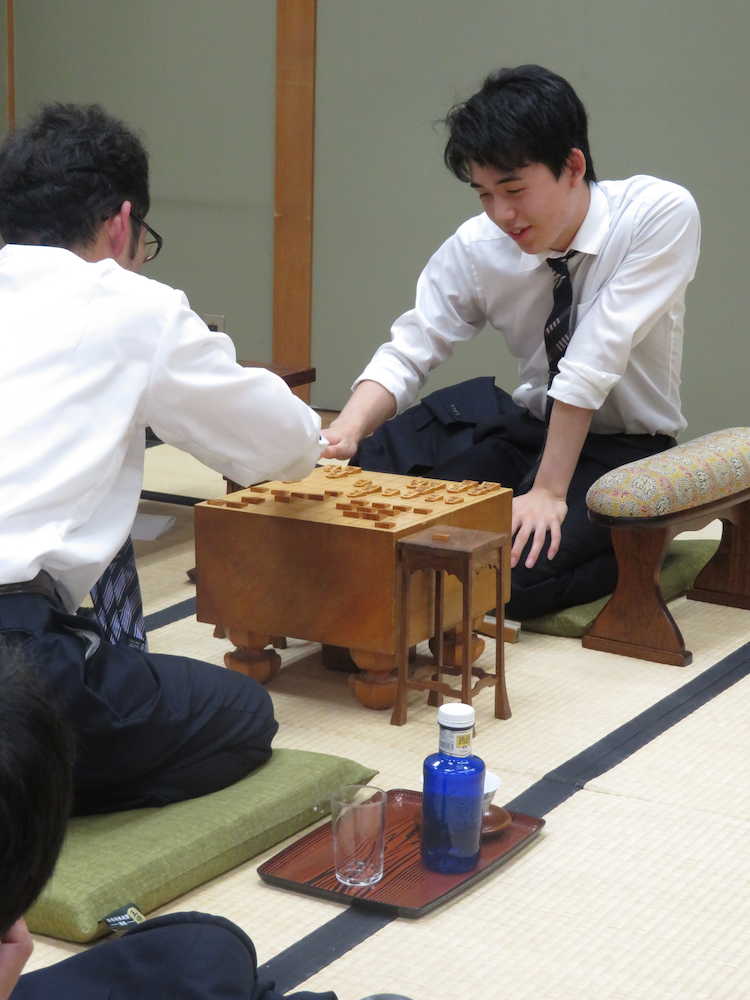 藤井聡太、棋聖戦２次予選進出！今泉四段に雪辱の勝利「去年より一つ上に」