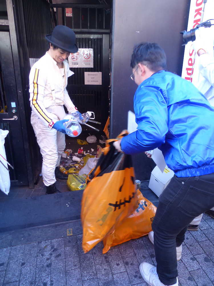 斎藤工　ハロウィーン一夜明け清掃活動　渋谷の騒乱に「憎悪的なものを抱いた」