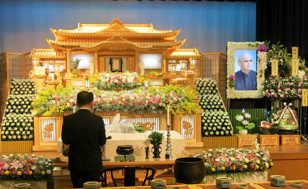 コラムニストの勝谷誠彦さん死去　５７歳、肝不全　医師の弟「好きなことやった」