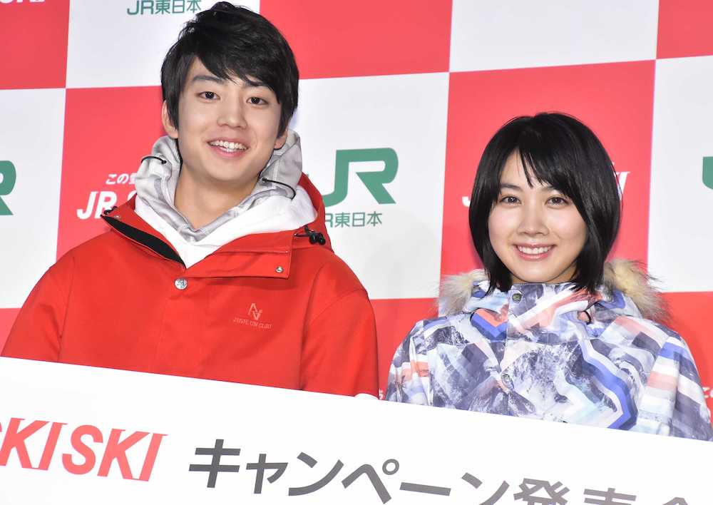 【画像・写真】松本穂香＆伊藤健太郎　「ＪＲ　ＳＫＩＳＫＩ」２２年ぶりの男女ダブル起用に笑顔