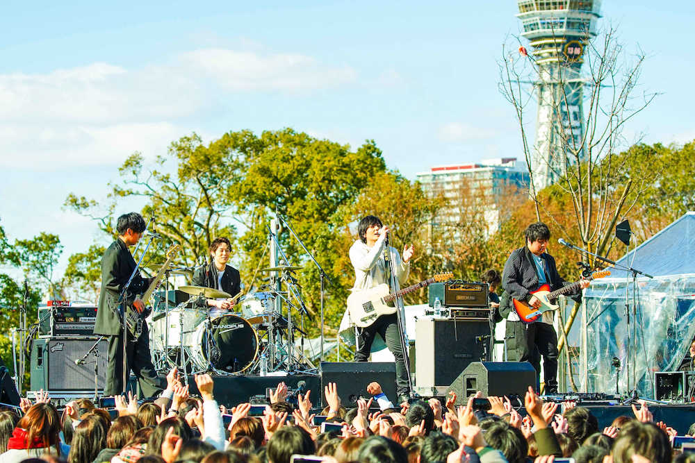 【画像・写真】ｆｌｕｍｐｏｏｌが活動再開　山村ののどの状態回復、故郷・大阪でストリートライブ