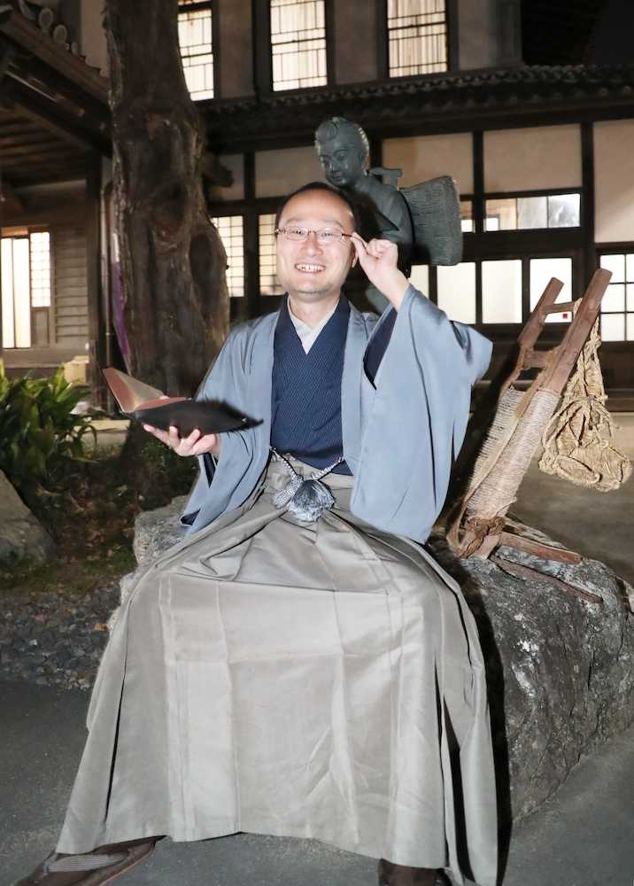 【画像・写真】渡辺棋王先勝　昨年11月から12連勝、８筋叩き合い制した