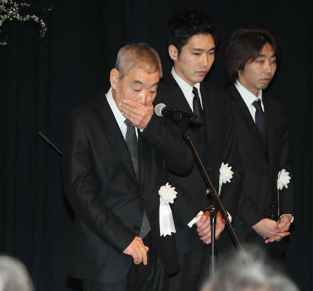 柄本明　悲しみ癒えず…妻・角替和枝さんお別れの会で涙「一緒にいられて幸せだった」　