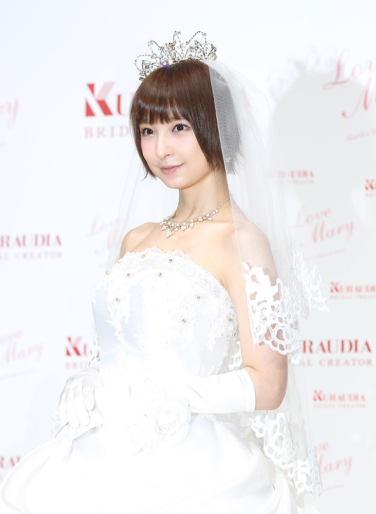 【画像・写真】篠田麻里子　３歳下実業家と交際０日婚！３２歳有言実行