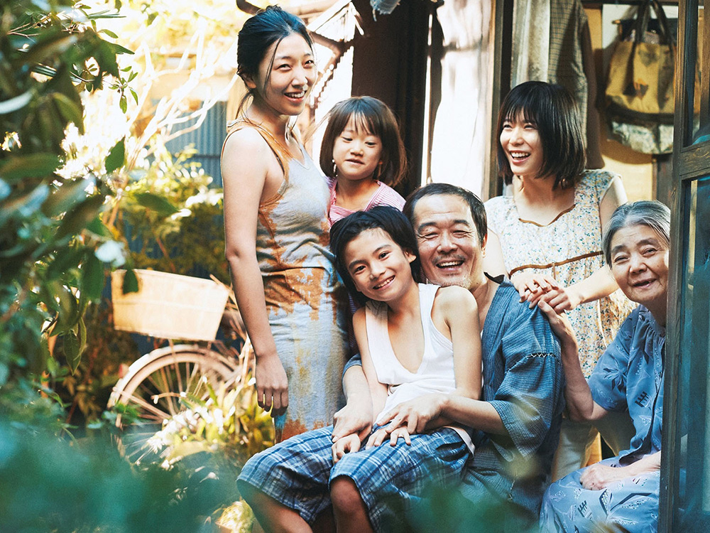 「万引き家族」日本アカデミー賞で８冠達成、是枝監督が最優秀作品賞４年で３度の快挙
