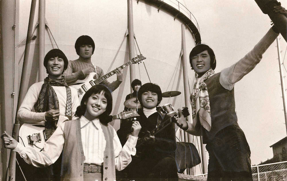 69年、ザ・テンプターズ時代の萩原健一さん（右端）