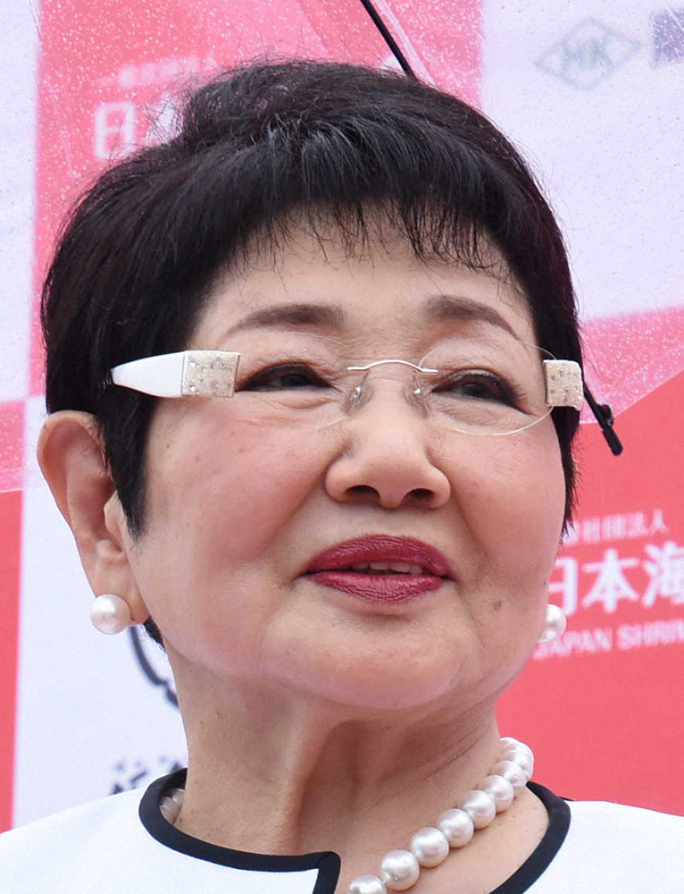 女優の泉ピン子