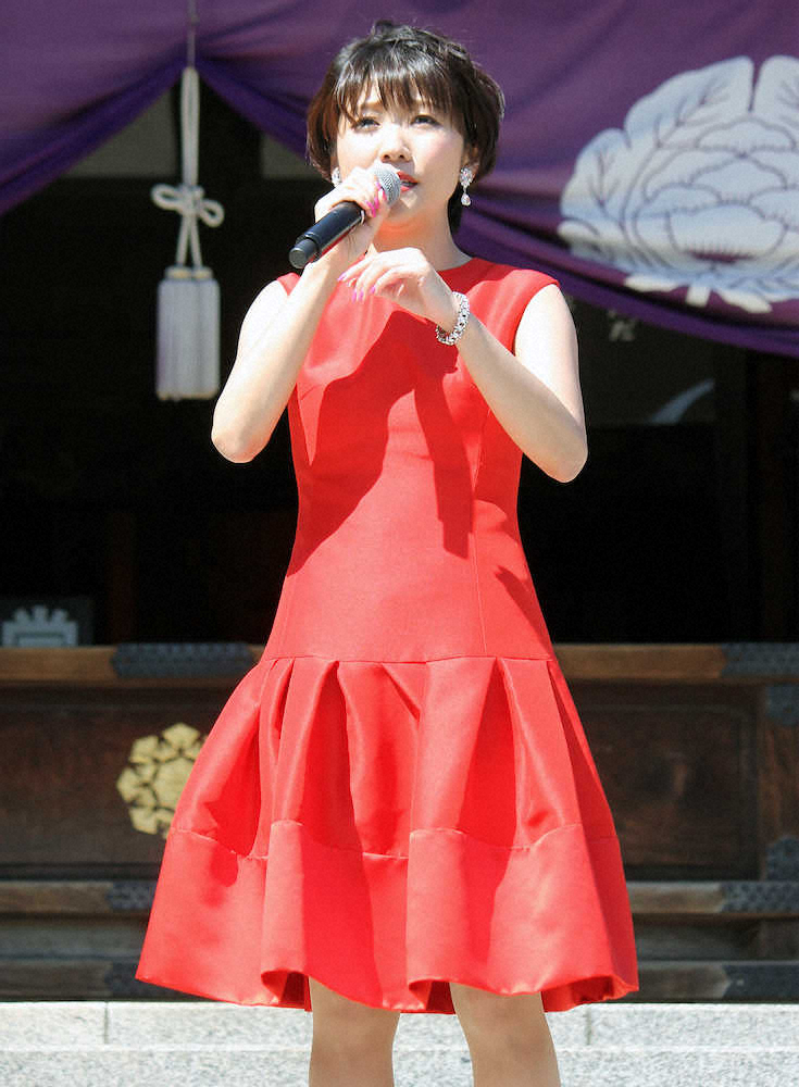 5倍売ります!森山愛子　護摩祈とう行い新曲ヒット祈願