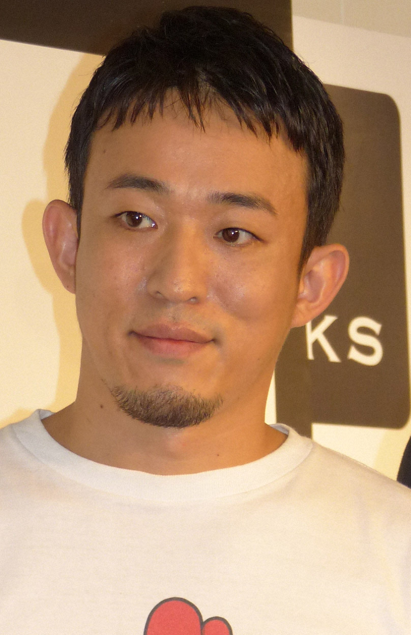 ファンキー加藤、騒動と重なる歌詞にファン応援コメント「歌声に感動」「歌詞が切なすぎる」