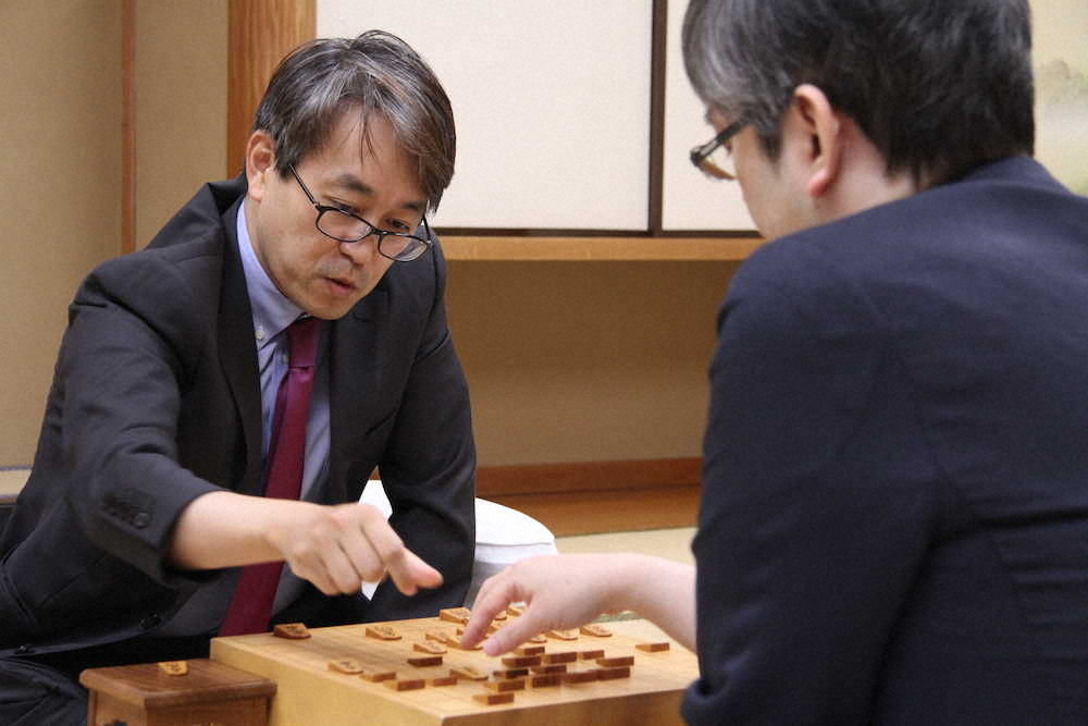 【画像・写真】羽生九段　郷田九段を下し3期ぶり王将戦挑戦者決定リーグ復帰