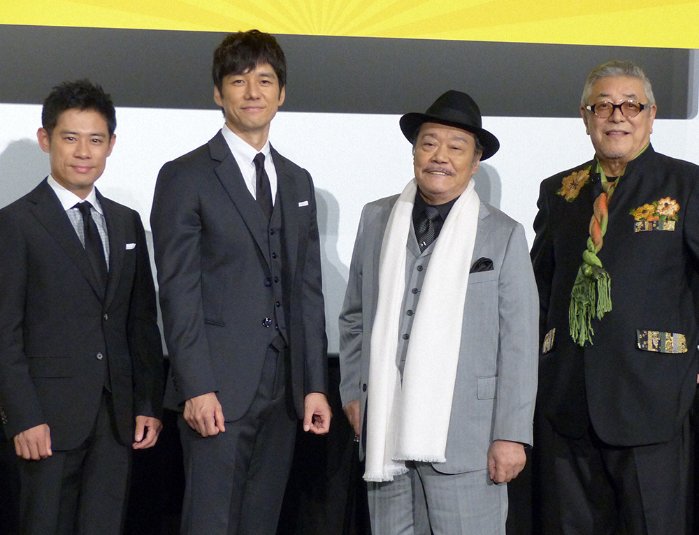 舞台あいさつに登壇した（左から）伊藤淳史、西島秀俊、西田敏行、中尾彬