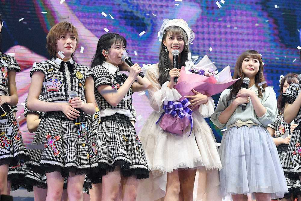 AKB48　初の台湾コンサート!8000人が大歓声　卒業の阿部マリア「人生何が起こるか分からない」