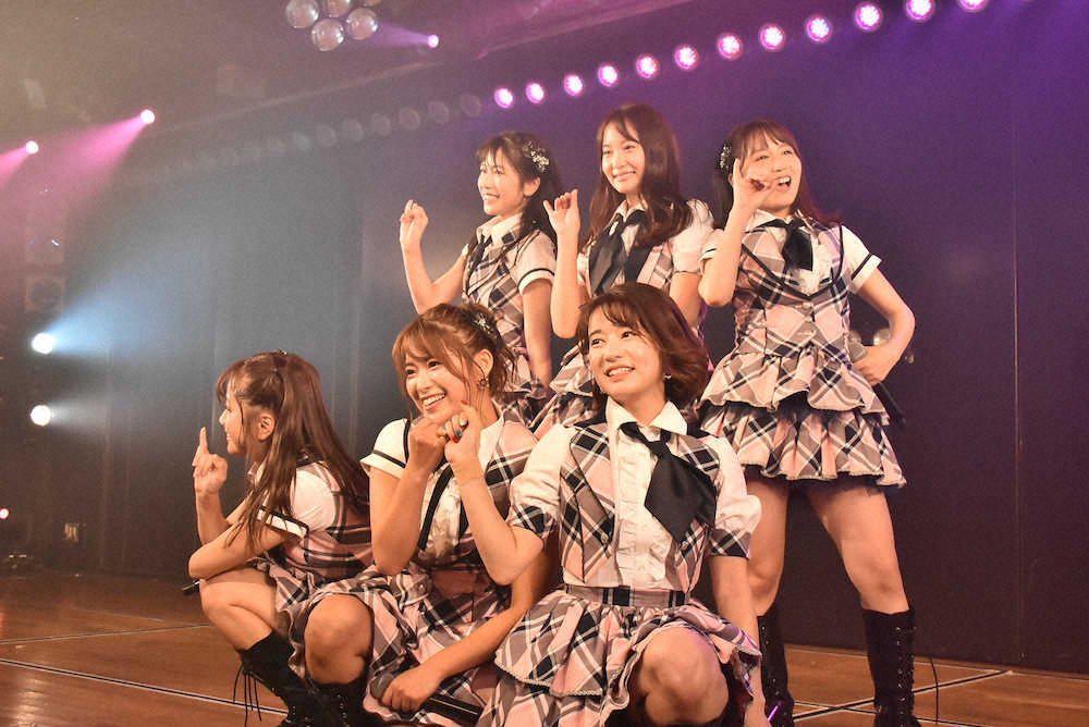AKB48　9期生6人が涙の10周年公演「つながりに感動」　芸能界引退の島田晴香さんも登場