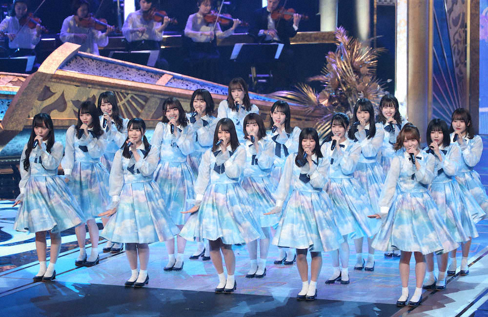 優秀作品賞の日向坂46、圧巻パフォ！佐々木久美「先輩とともにステージに立てて光栄」