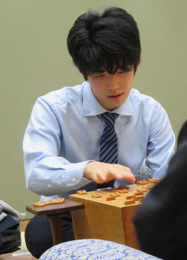 藤井聡太七段が初の棋聖戦本戦進出「少しでも上に進めるように」　最年少タイトル挑戦へ望みつなぐ