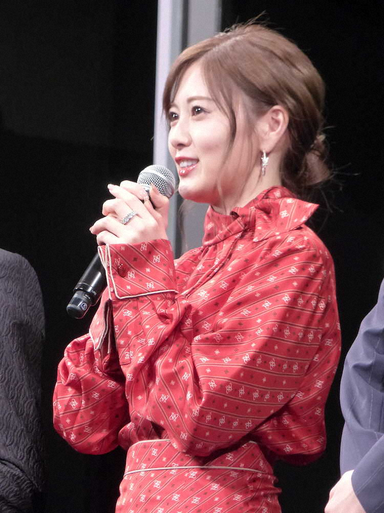 乃木坂46白石麻衣「これからもたくさん演技をしていきたい」、ヒロイン作品で舞台あいさつ