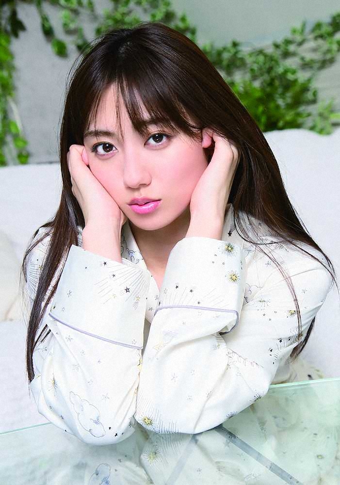 奥山かずさ　パジャマ、水着姿…トレカで108変化「私の“好き”を存分に表現」