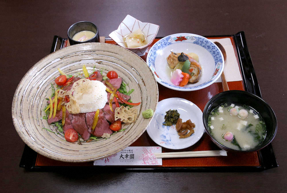 【画像・写真】王将戦第6局2日目　渡辺王将“勝負メシ”は佐賀牛の陶板焼き膳　広瀬八段はローストビーフ丼定食