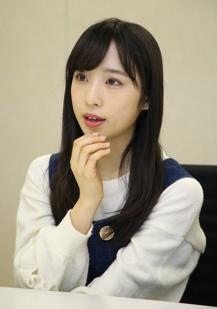 まゆゆ芸能界引退　“指名後継者”小栗有以からエール「元気で幸せでありますように」