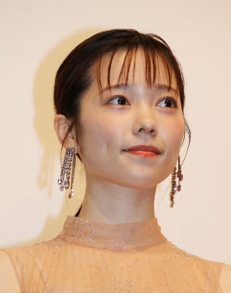 【画像・写真】島崎遥香　前髪重めな新ヘアスタイルにファン「最強にかわいい」「前髪おかえり」