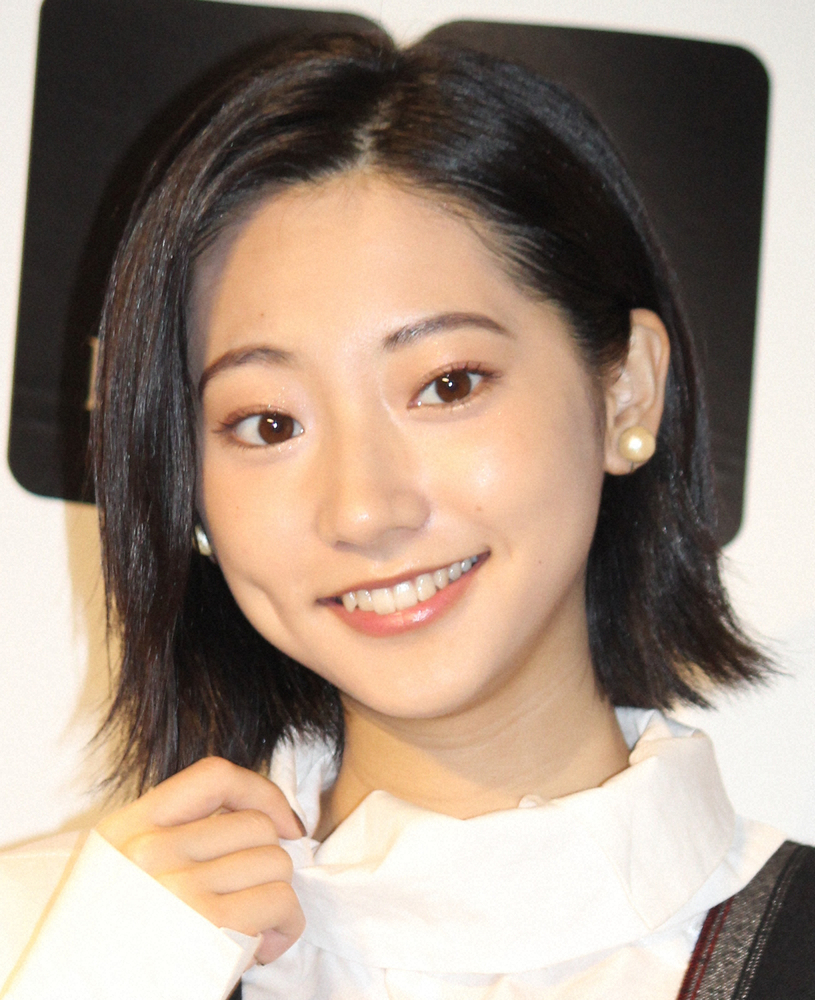 武田玲奈　ロングヘア披露に「超絶可愛い」「たまんねえ」「美しい」