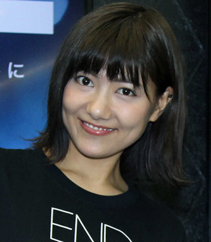 宮澤佐江「恥ずかしくって」“三十路のセーラー服”姿披露に「激レア」「ぜんぜんイケてる」