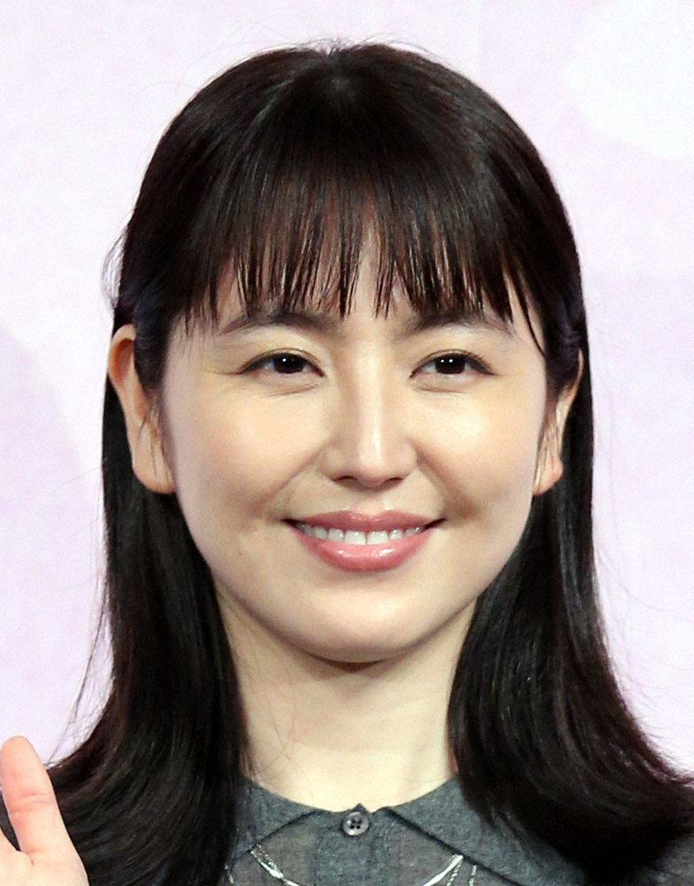 長澤まさみ　3カ月半ぶりの投稿は“リチャード撮影”の横顔に「女神様」「リチャード天才」