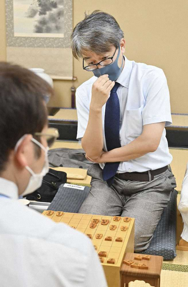 【画像・写真】羽生九段“前人未到”タイトル100期挑戦！10・9開幕、豊島竜王と7番勝負