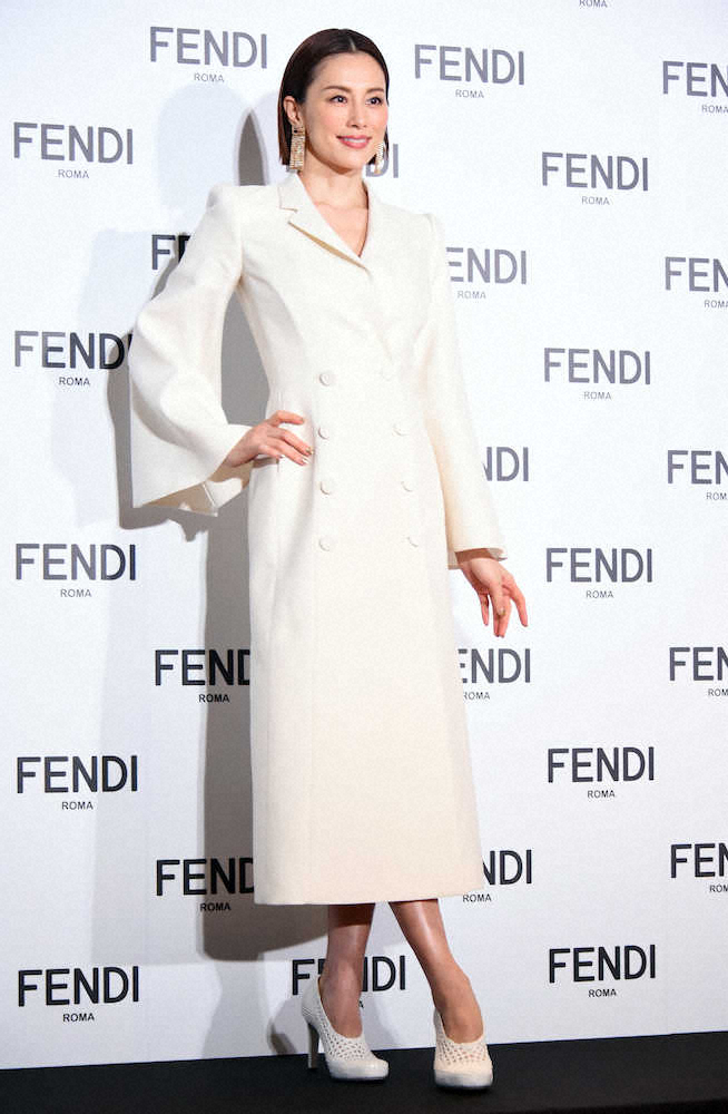 「FENDI」のジャパンブランドアンバサダーに就任した米倉涼子