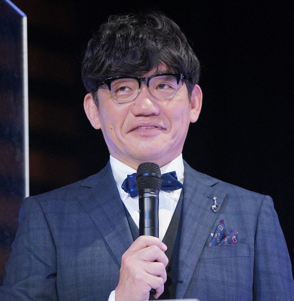 川口春奈主演「着飾る恋には理由があって」に飯尾和樹が出演　若手時代のルームシェアは「お笑いトキワ荘」