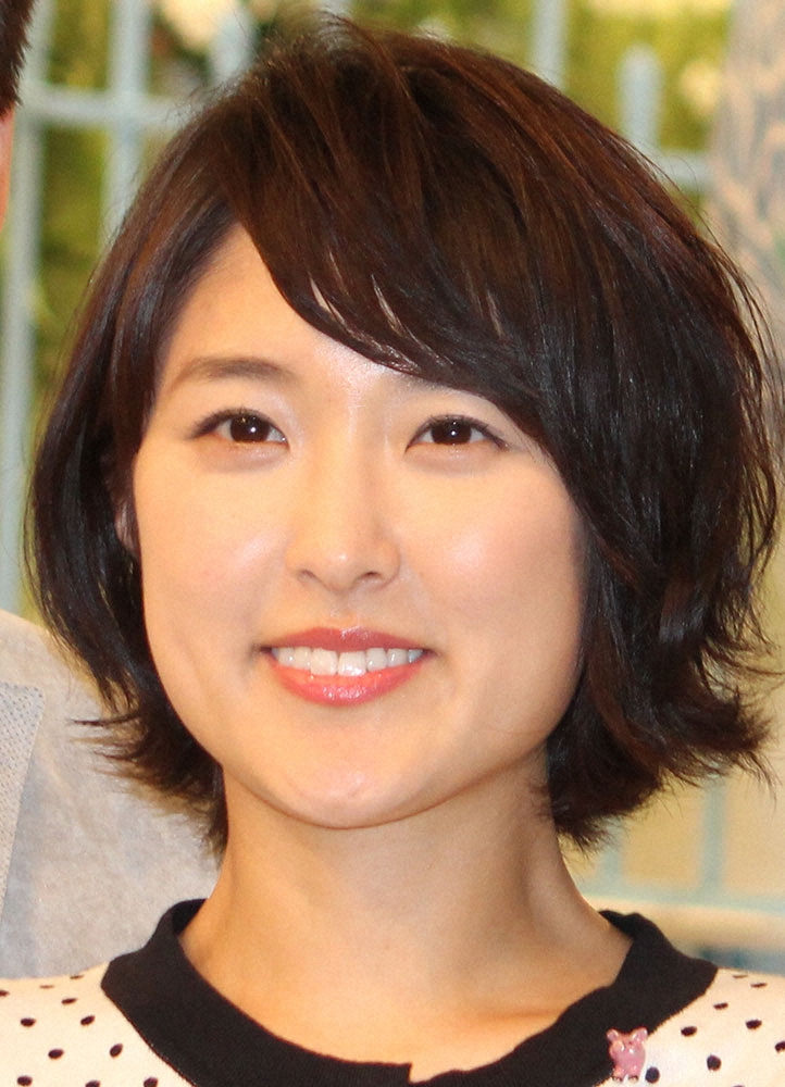 NHK近江アナ　「あさイチ」卒業証書を手にラストメッセージ「前向きな門出なので笑顔で」