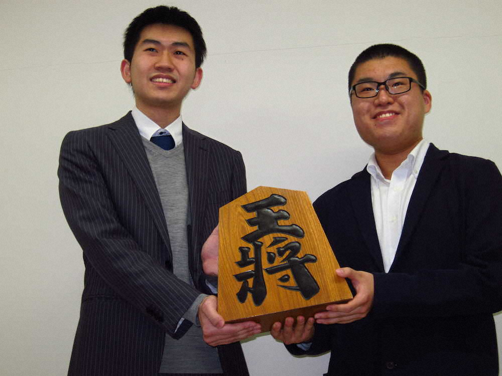 藤井2冠と同学年、高田明浩三段がプロ棋士に　井田明宏三段とともに四段昇段