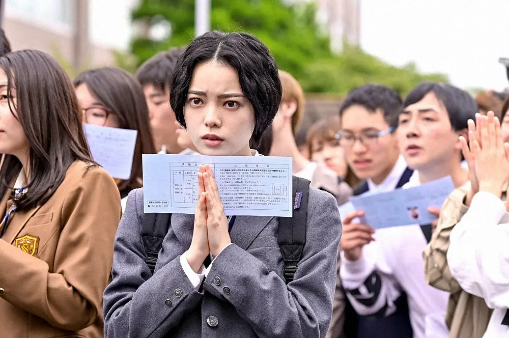 【画像・写真】「ドラゴン桜」最終回　“楓”平手友梨奈は祈り…運命の合格発表！最新シーン写真解禁