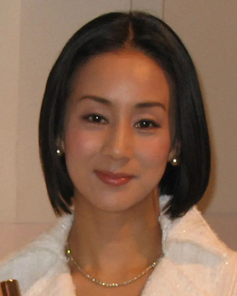 中村江里子 隔離生活したホテルで自撮り「窓が開かず、廊下にも出られない」