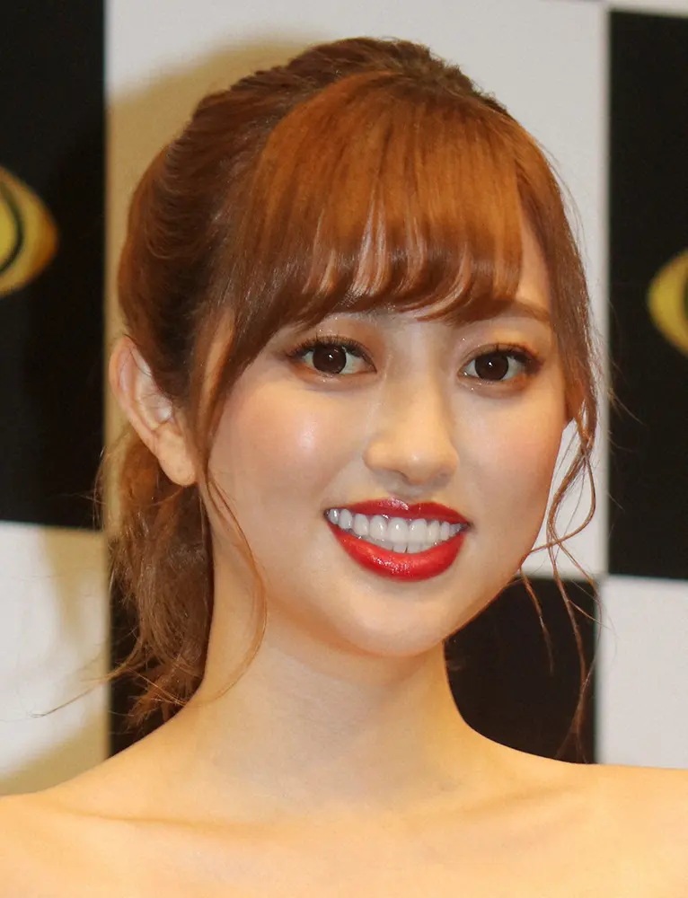 菊地亜美、ある細菌に感染し胃がんリスクが10倍に…原因は幼少期に受けた父親の行動だった?