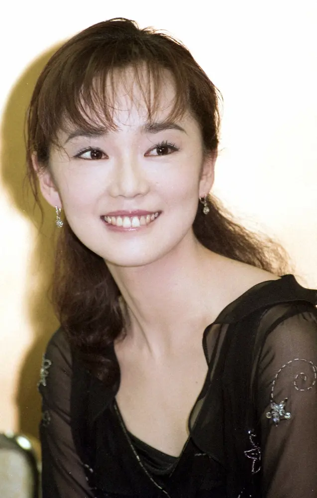葉月里緒奈　高級ホテルで46歳誕生日前祝い　素敵な笑顔に「ほんとにきれい」の声