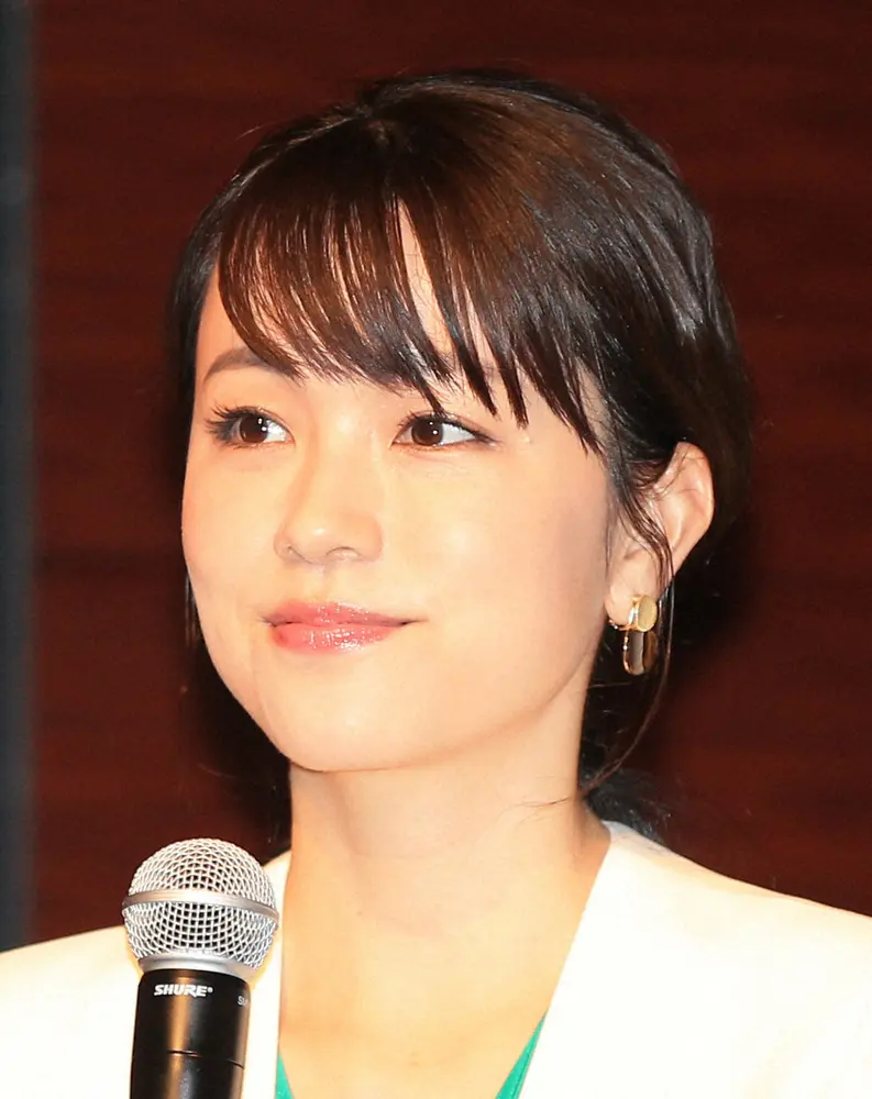 本田朋子「ちょっと照れくさい」夫・五十嵐圭との7年ぶりの撮影報告「理想の夫婦」「めちゃ素敵」の声