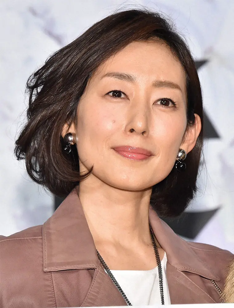 木村多江　ピンクドレス姿の“阿佐ヶ谷4姉妹”披露に「間違えそう」「どっちがどっち」の声