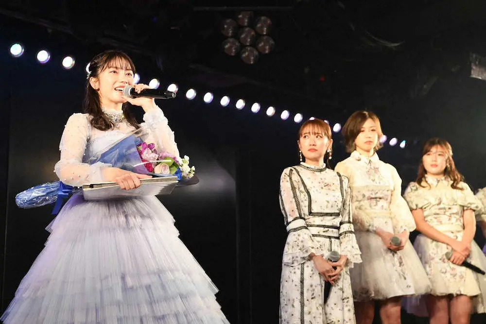 AKB48横山由依「あっという間」　“本拠地”卒業に…たかみながサプライズ登場　