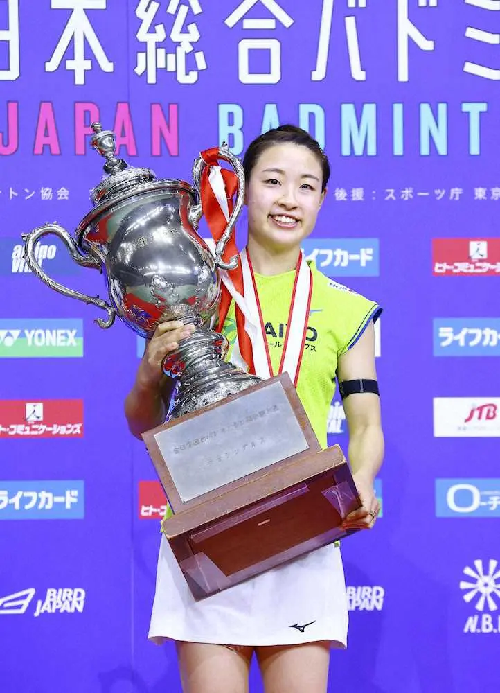 奥原　全日本女子シングルス3連覇も若手に“苦言”「悔しさを感じてほしい」