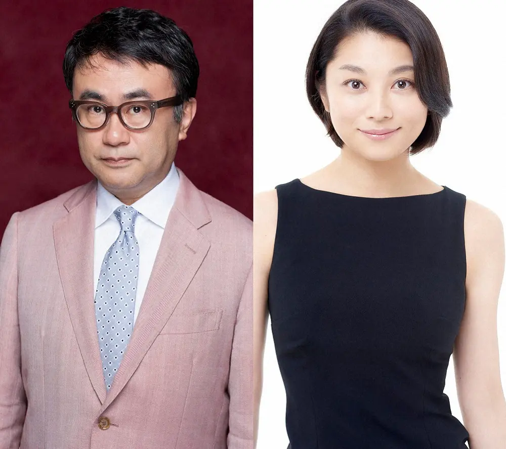 「第72回NHK紅白歌合戦」のゲスト審査員を務めた三谷幸喜氏と小池栄子