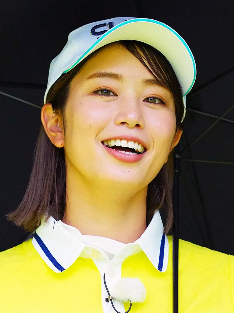 稲村亜美　“オキニ”のプリンとの2ショット披露、至福のスマイルに「いい笑顔ですね」「正統派プリン」