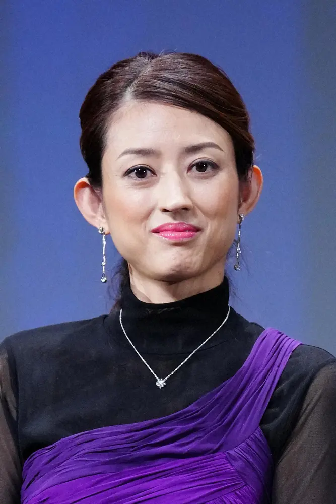 小沢真珠　自撮りショットとともに“45歳”誕生日を報告「美貌が増してます」「年齢に驚きました」の声