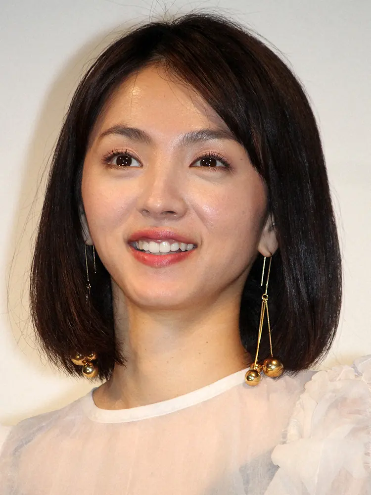 満島ひかり　4人きょうだいで一番上　弟は俳優、妹はモデル　幼い頃は「お母さんしたくて」面倒を