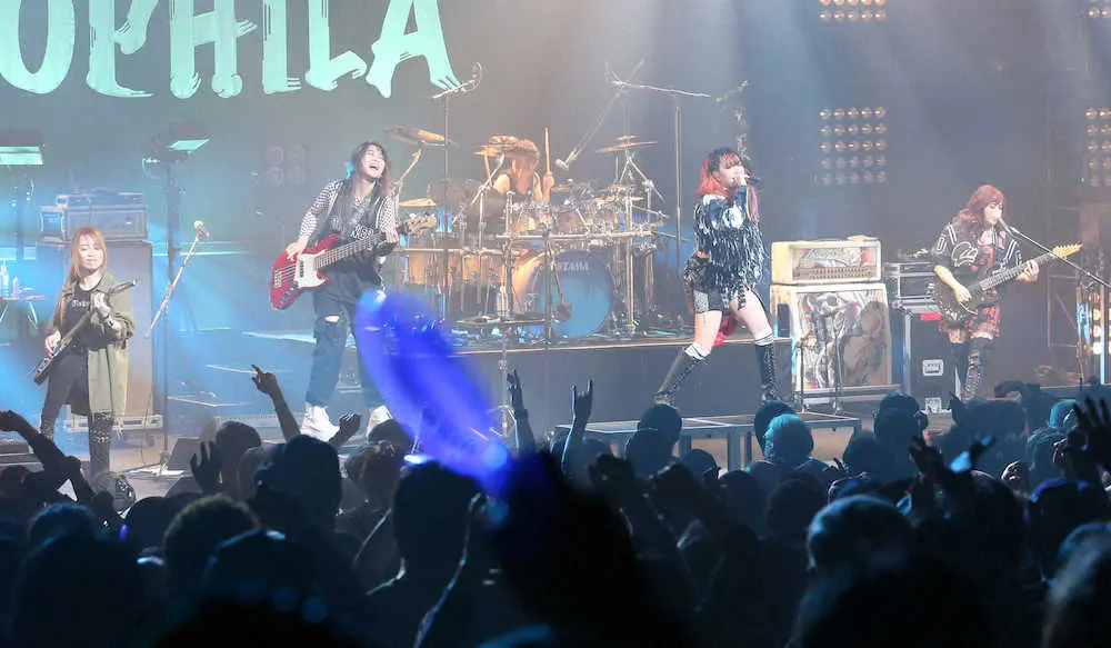 NEMOPHILA“渋公”で事実上のデビューライブ「夢のよう」全国ツアーも発表