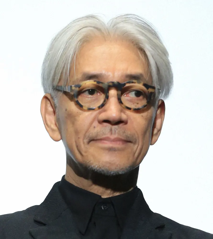 坂本龍一　3月にステージ復帰へ、昨年直腸がん手術　現在療養中