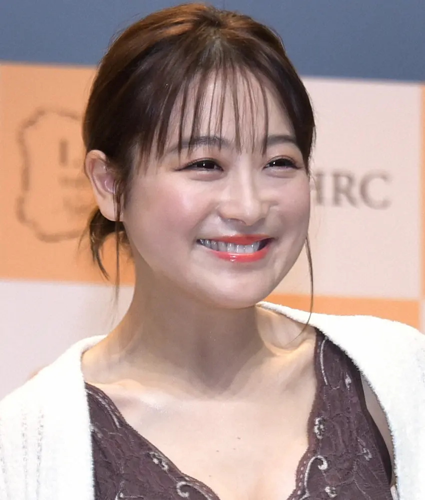 鈴木奈々「生まれつきは一重」　二重手術の踏ん切りつかず「予約してキャンセルを20回くらい」繰り返す