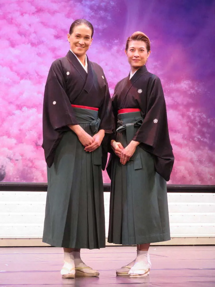 OSKが大阪松竹座で創立百周年記念式典　楊琳「発展のために劇団員力を合わせて」